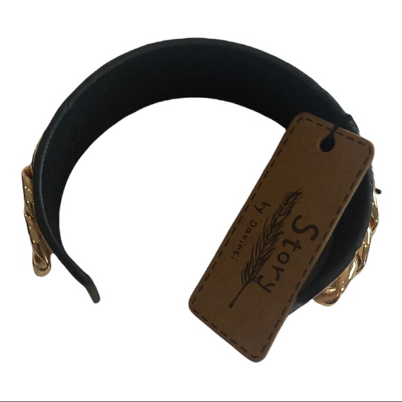 Bee🐝 Dazzling Goldtone Chain &Beige Cuff Bracelet - Picture 10 of 13